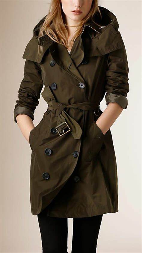 porter le trench burberry|trench coat.